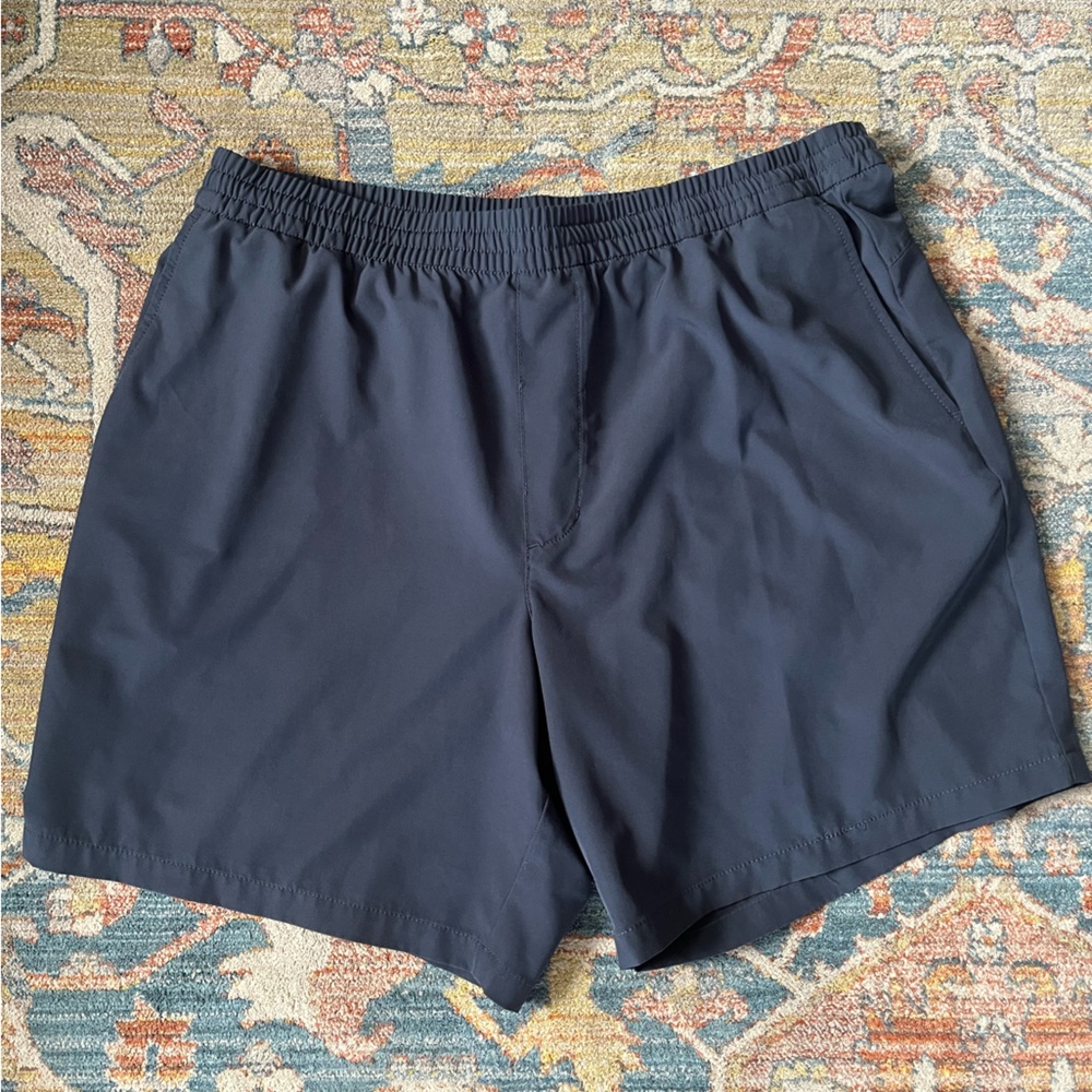 GapFit Men's Moisture Wicking Quick Dry Secure Zipper Pocket Running Short